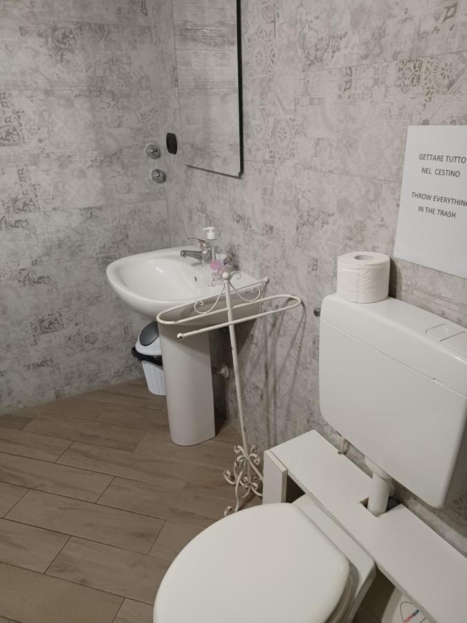 Ponte Di Chiaia Otel Napoli Dış mekan fotoğraf